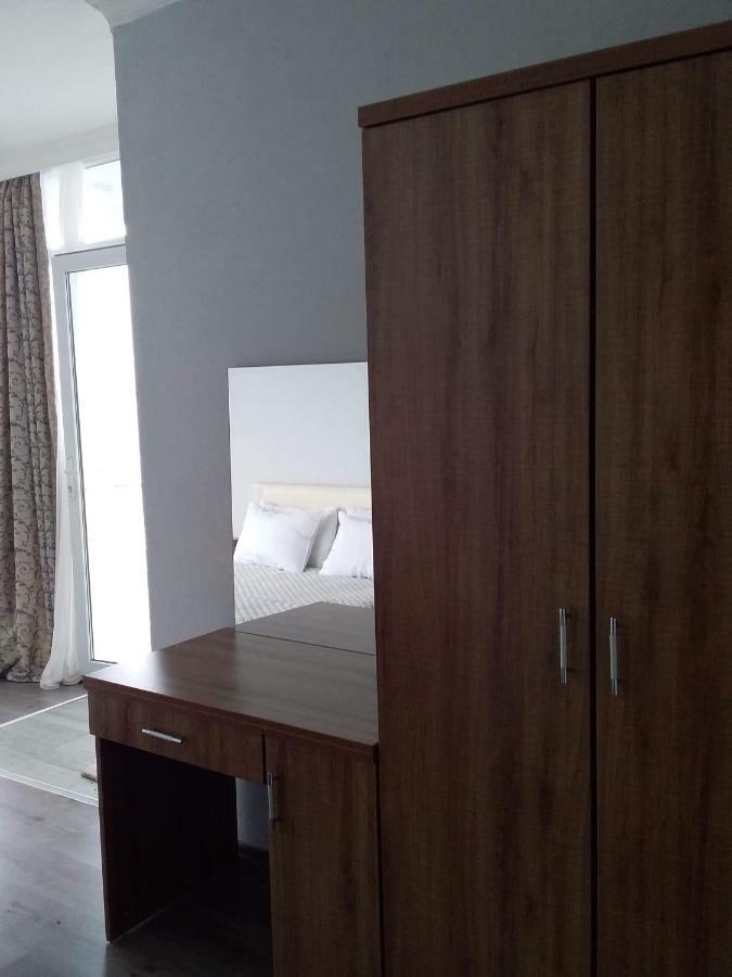 Albatross Kvariati Guest House Extérieur photo